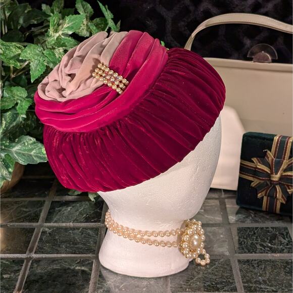 MCM 1950s Vintage Pink Fuschia Velvet Hat w/ Pearl & Rhinestone, Roberta Bernays - Picture 2 of 8